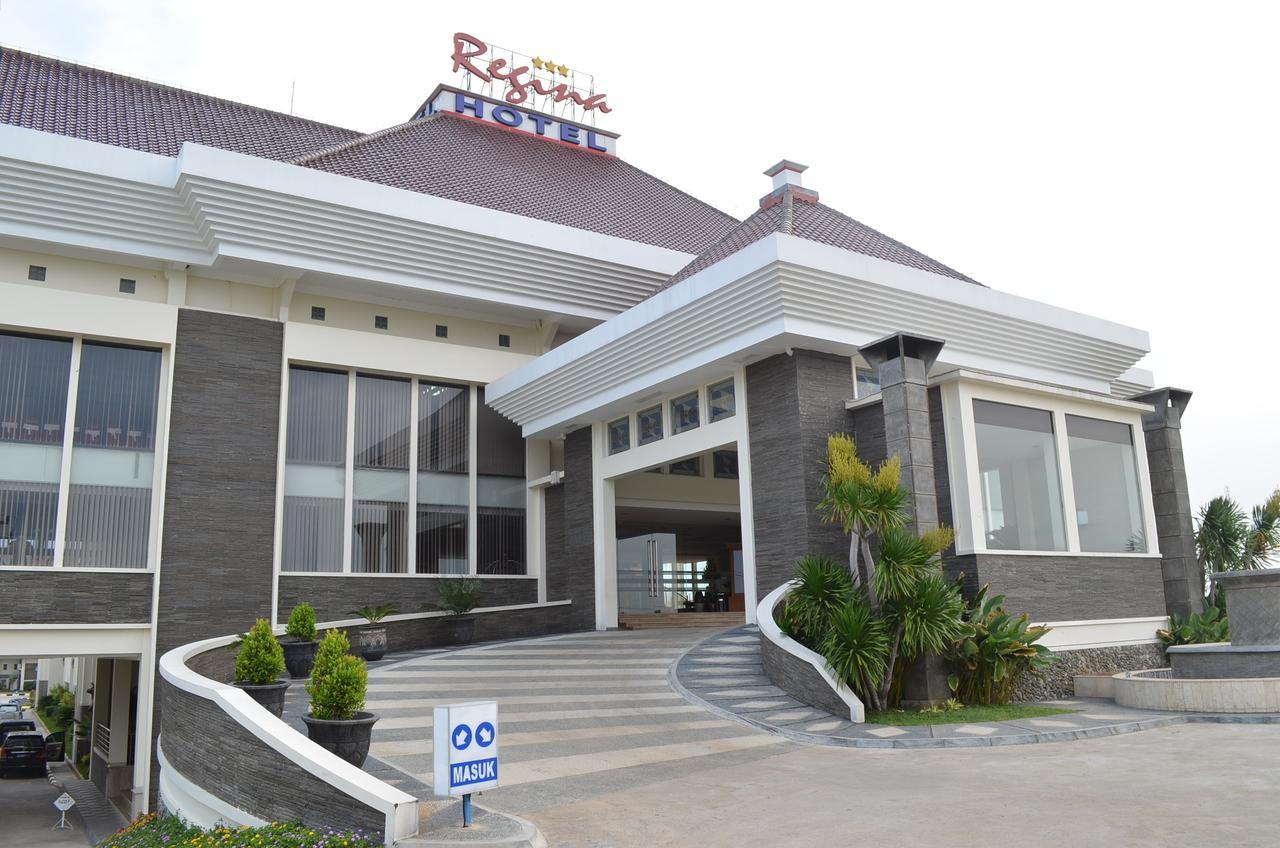 레지나 호텔 페말랑 Pemalang 외부 사진